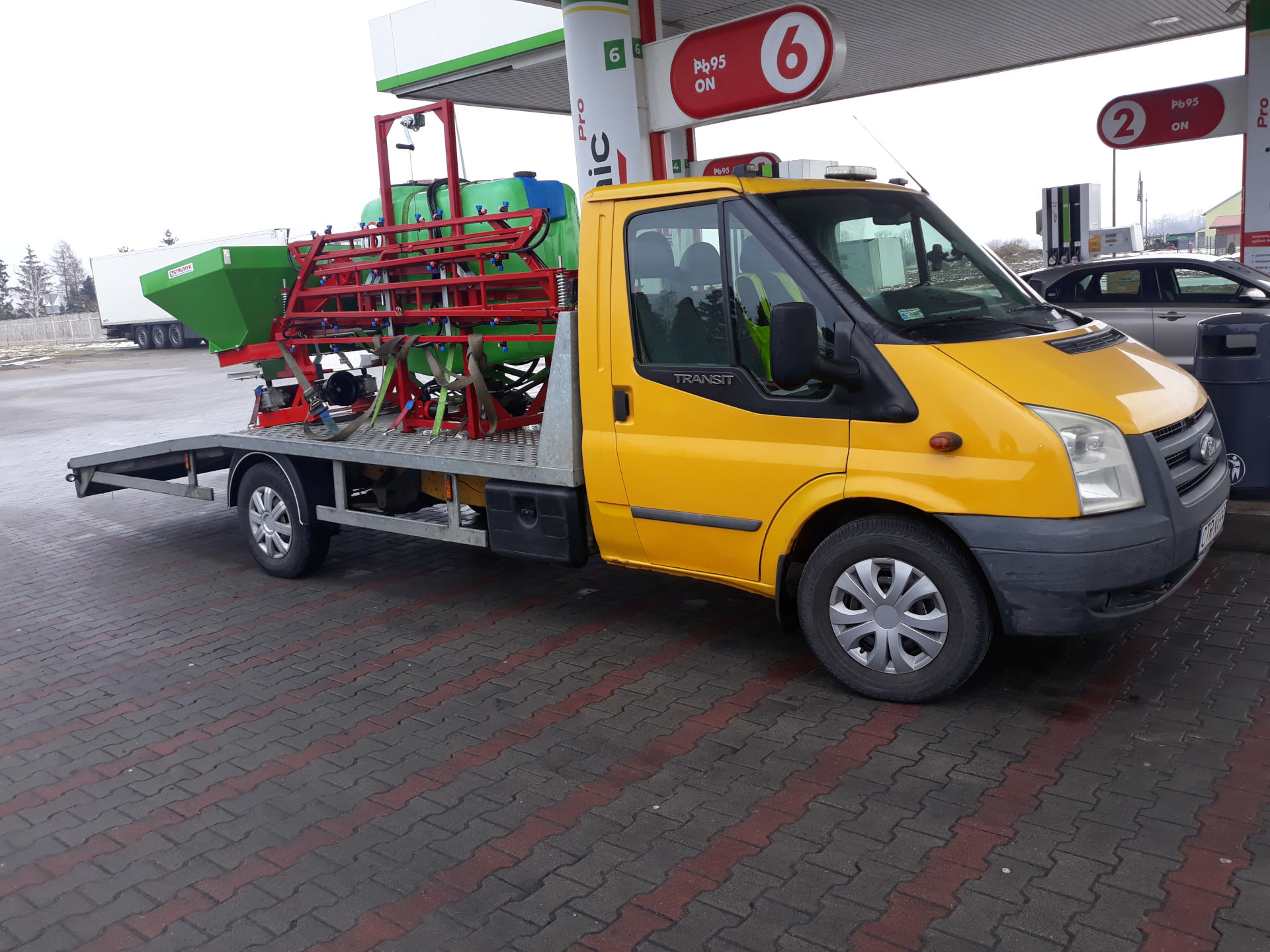 Transport na prawie maszyn rolniczych